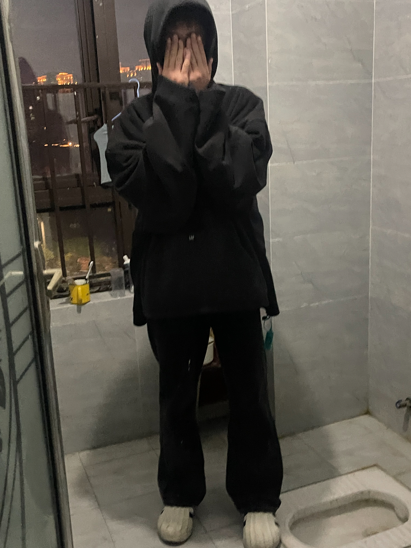 custom review-YEEZY x Balenciaga Gap X Balenciaga Collaboration FW22 Свитшот Мужской Черный