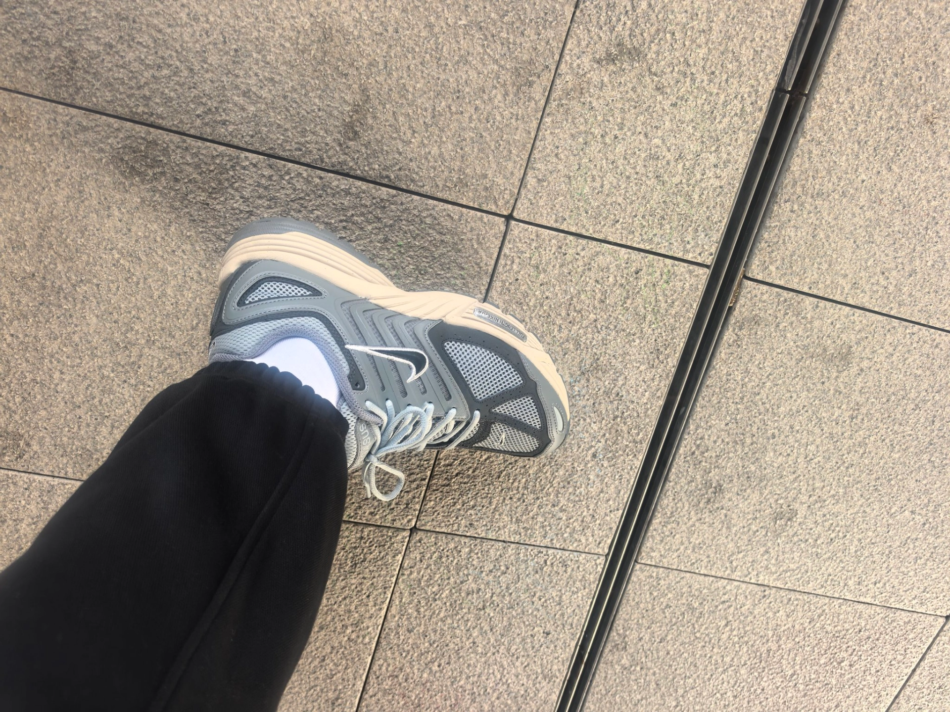 custom review-Nike Air Pegasus 2005 Устойчивый к истиранию Дышащий Низкий Топ Повседневная Беговая Обувь Унисекс Серый Черный