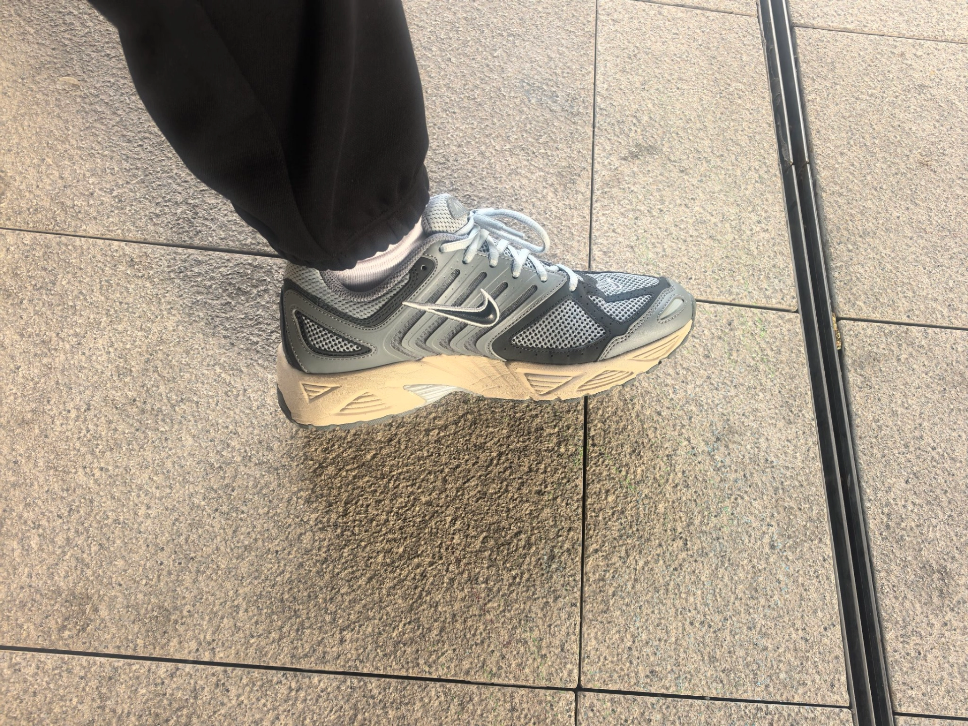 custom review-Nike Air Pegasus 2005 Устойчивый к истиранию Дышащий Низкий Топ Повседневная Беговая Обувь Унисекс Серый Черный