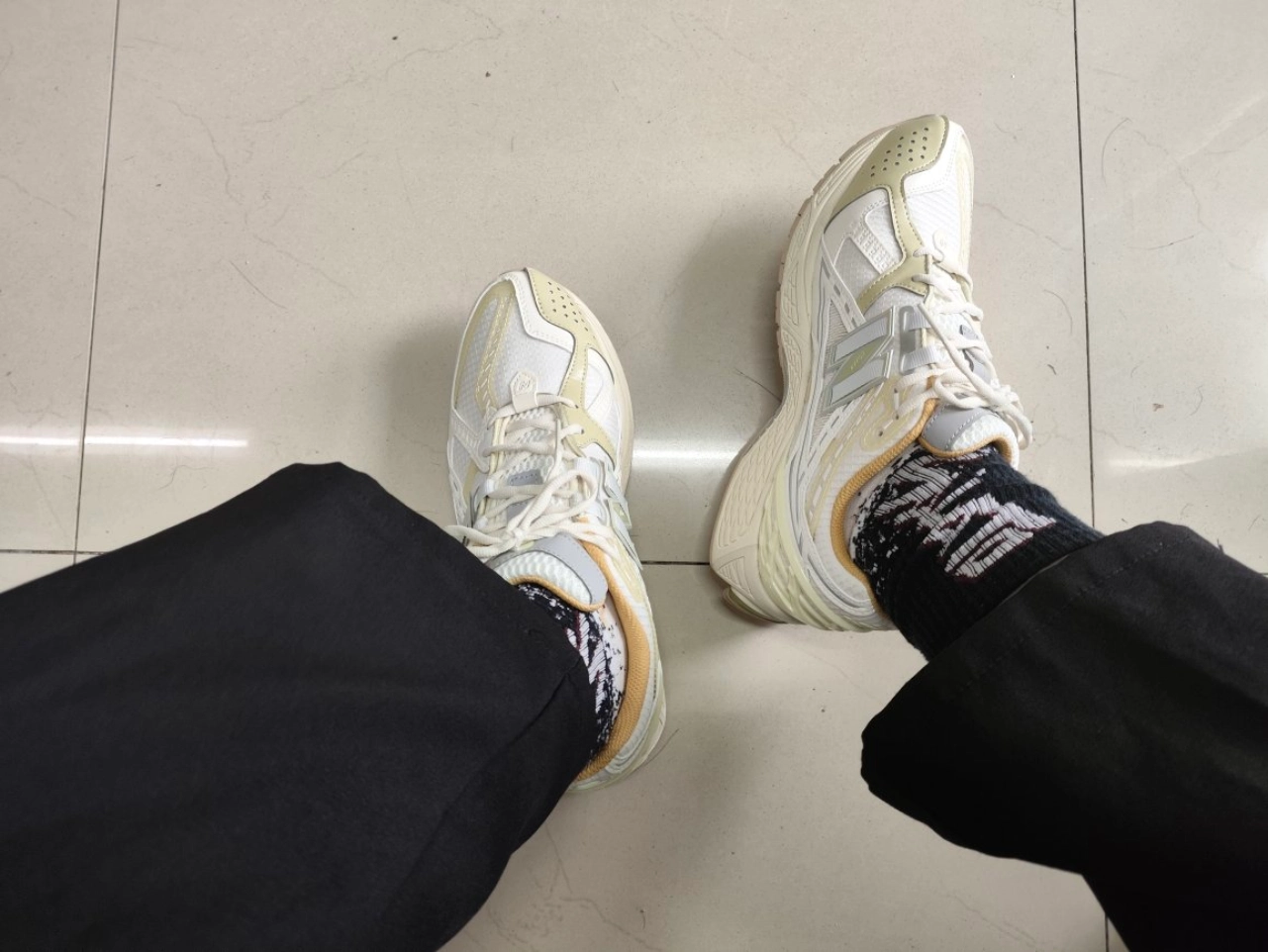 custom review-New Balance NB 1906R Беговые кроссовки Низкий верх Бежевый Унисекс