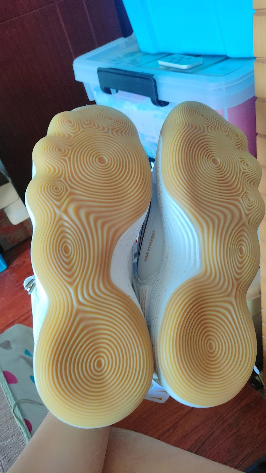 custom review-Nike React HyperSet Low Топ Кроссовки для тренировок Унисекс Белый Золото