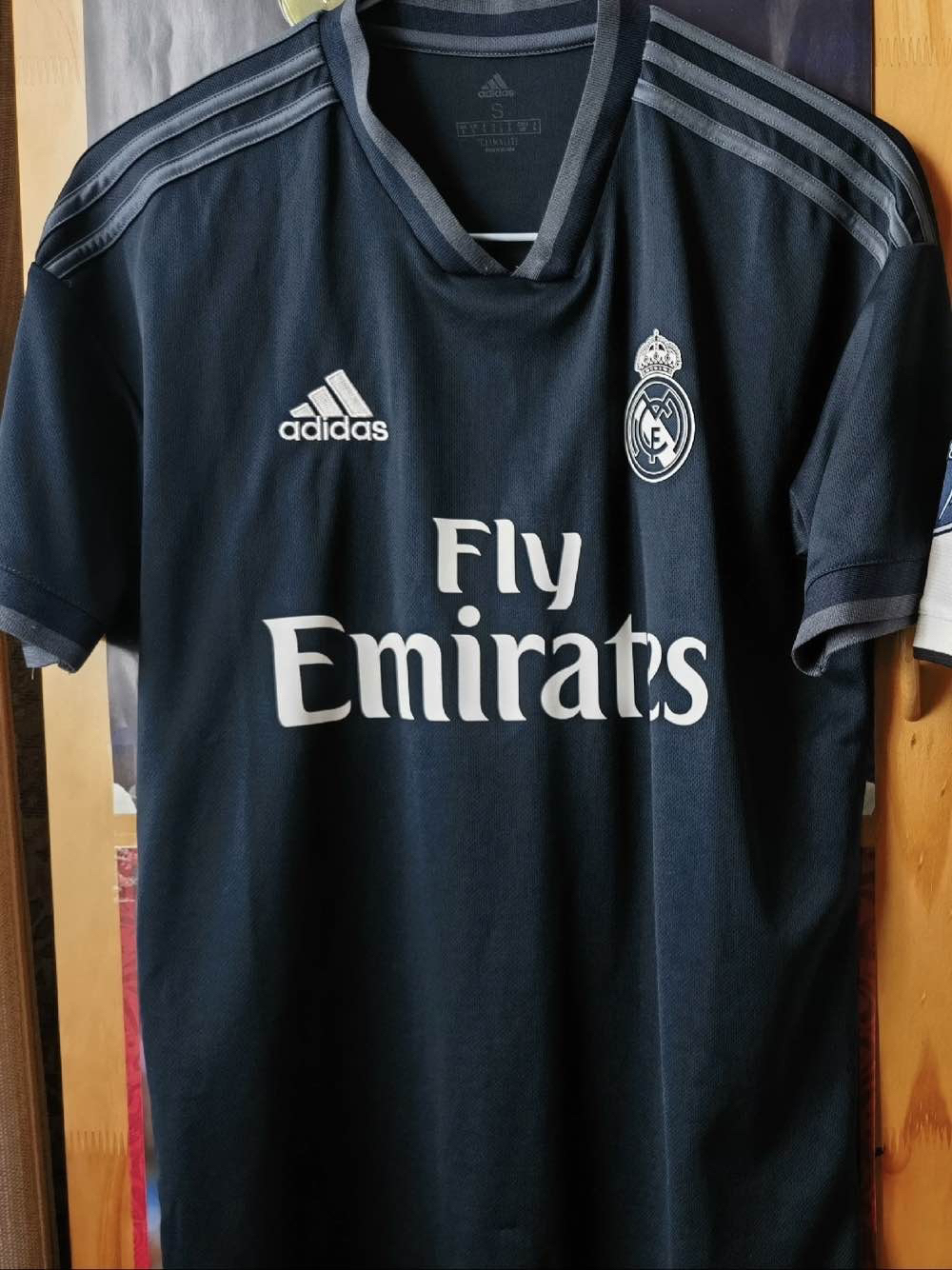 全新带吊皇马1819本泽马客场球衣(本泽霸王龙元年)