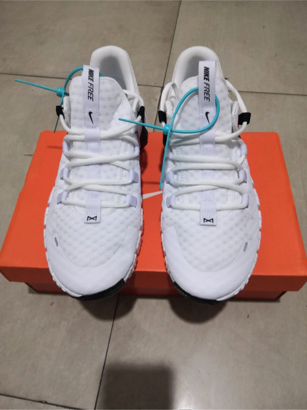 custom review-Nike Free Metcon 5 Амортизирующие низкие кроссовки для тренировок с противоскользящим покрытием мужские белые и красные