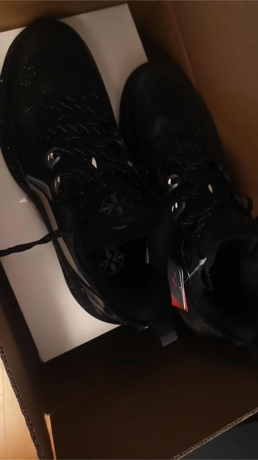 custom review-Liren 3 V2 Баскетбольные кроссовки Low Top Черные Унисекс