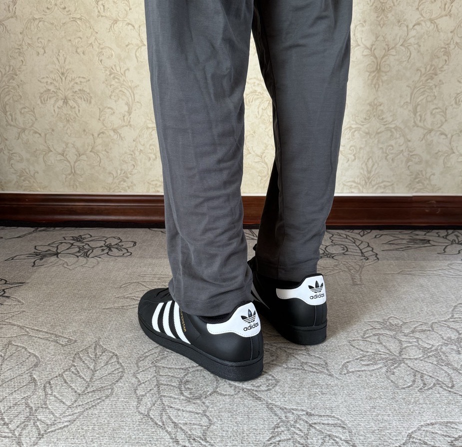 custom review-Adidas Superstar 'Black/White' Low top Sneakers