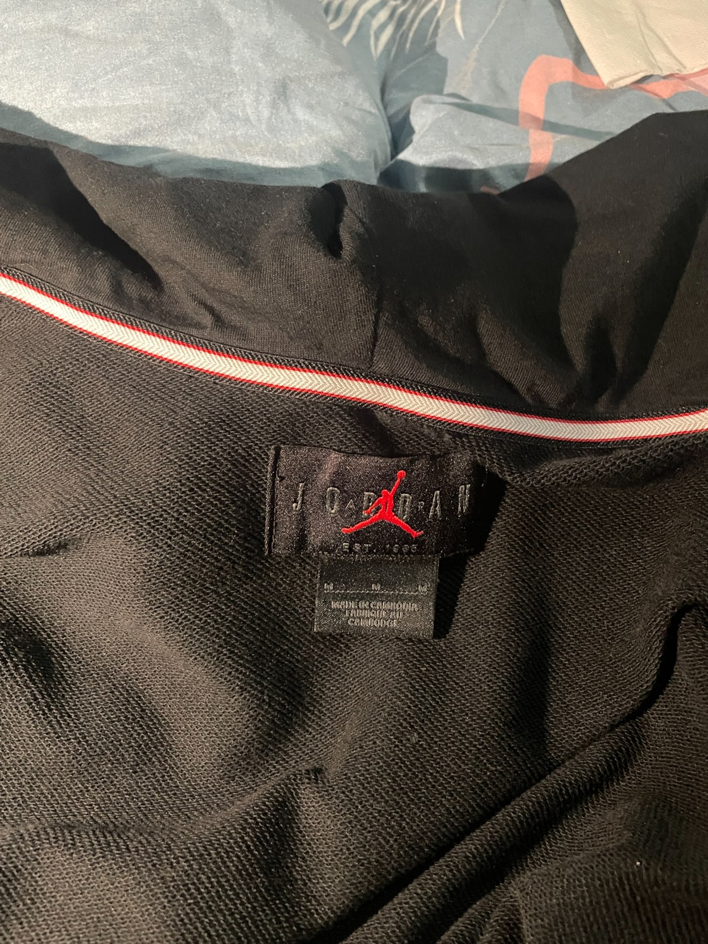 ǵ