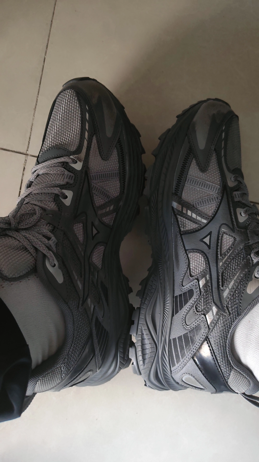 custom review-Mizuno Racer Trail Low Топ Беговые кроссовки Унисекс Серый Черный