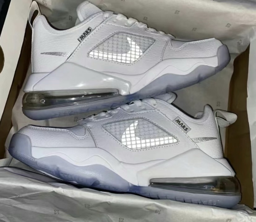air jordan mars 270
