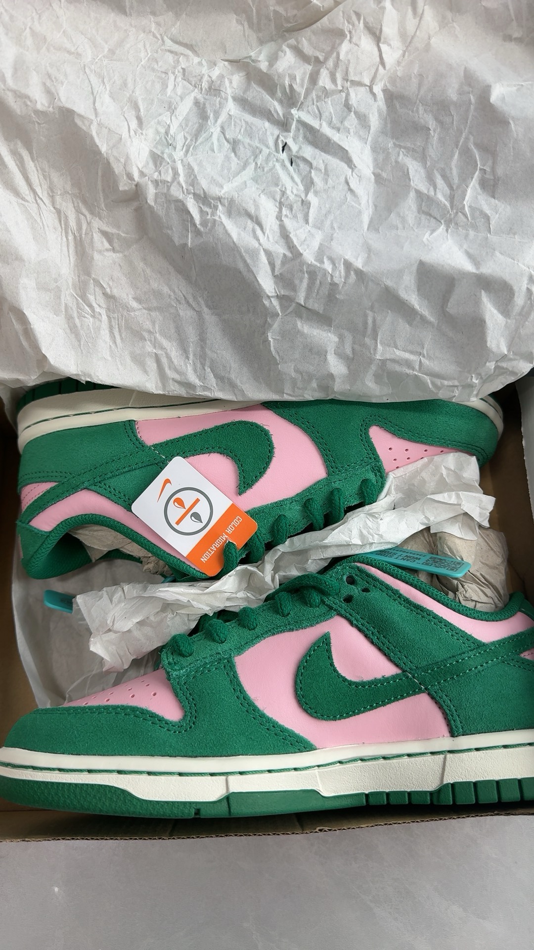 custom review-Nike Dunk Low Retro SE Medium Soft Pink Malachite