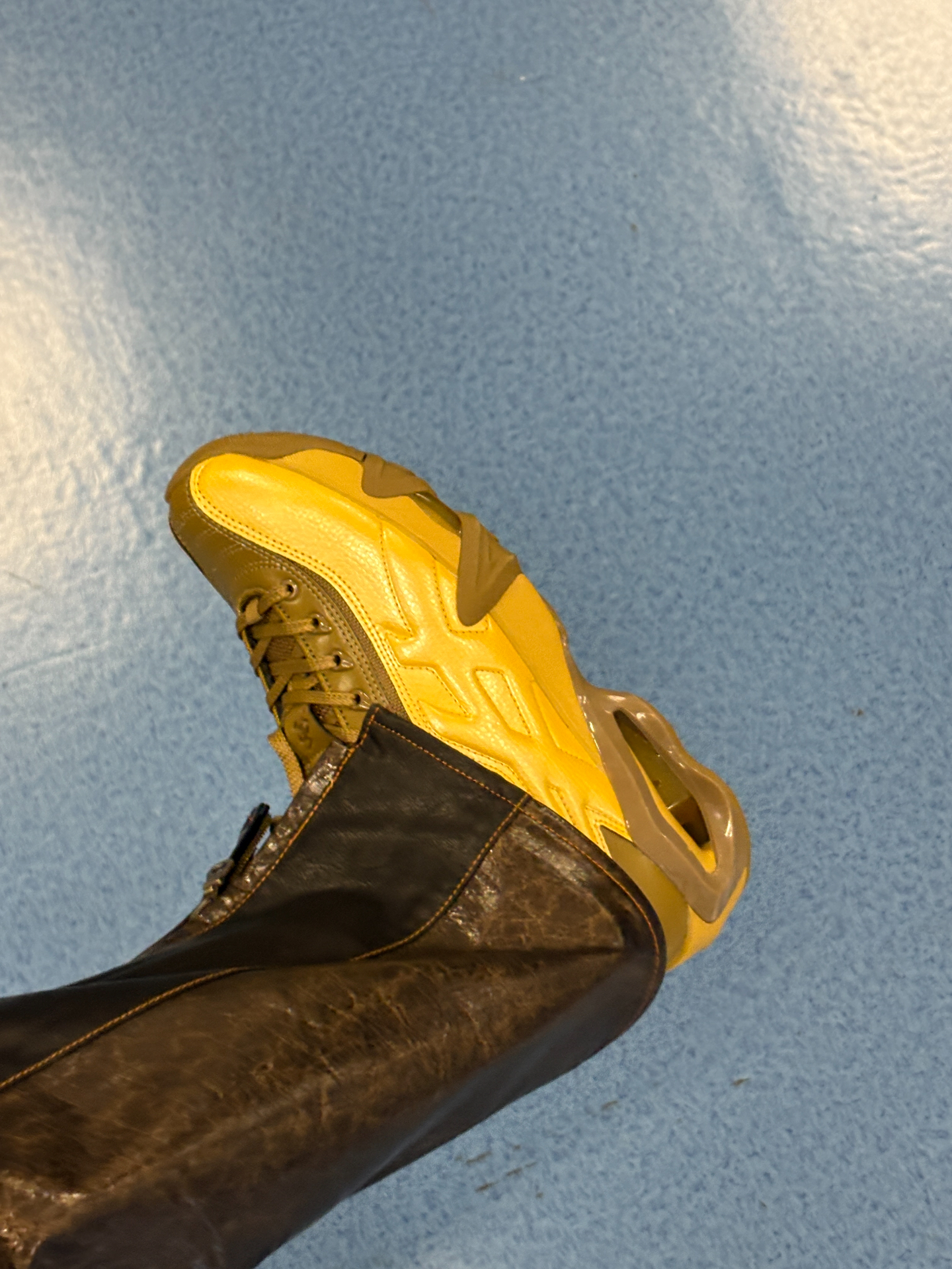 custom review-Kiko Kostadinov x ASICS NOVALIS Сетка Кожа Низкий Верх Повседневная Обувь Мужская Желтая Коричневая