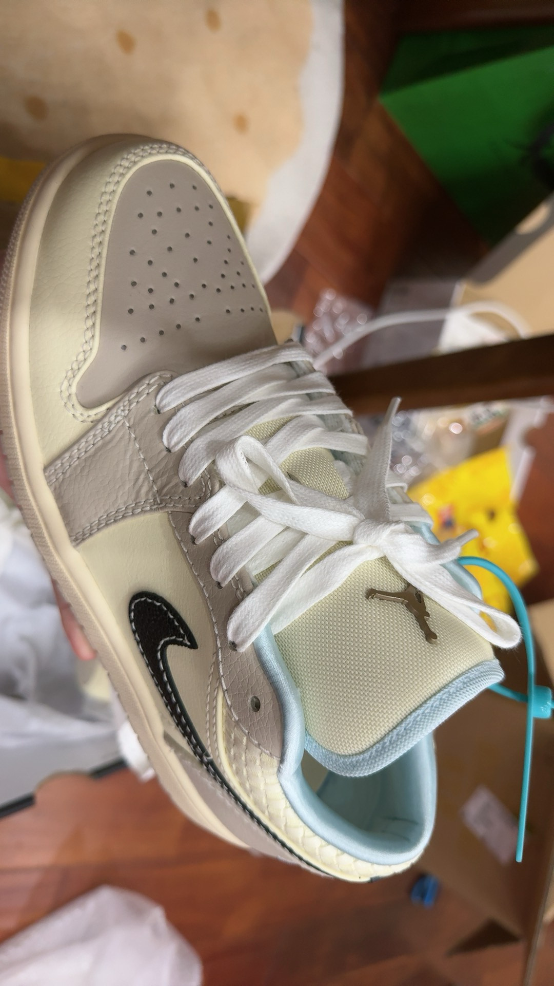 custom review-Jordan Air Jordan 1 Устойчивые к истиранию Низкие Топы Винтажные Баскетбольные Кроссовки Женские Бежево-Коричневые