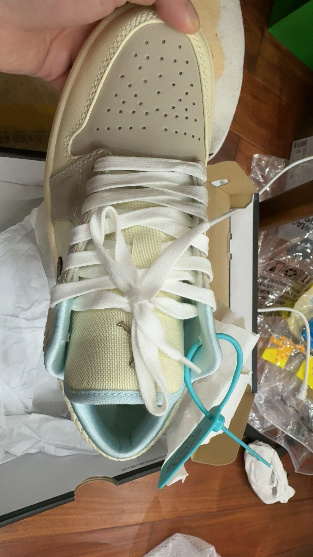 custom review-Jordan Air Jordan 1 Устойчивые к истиранию Низкие Топы Винтажные Баскетбольные Кроссовки Женские Бежево-Коричневые