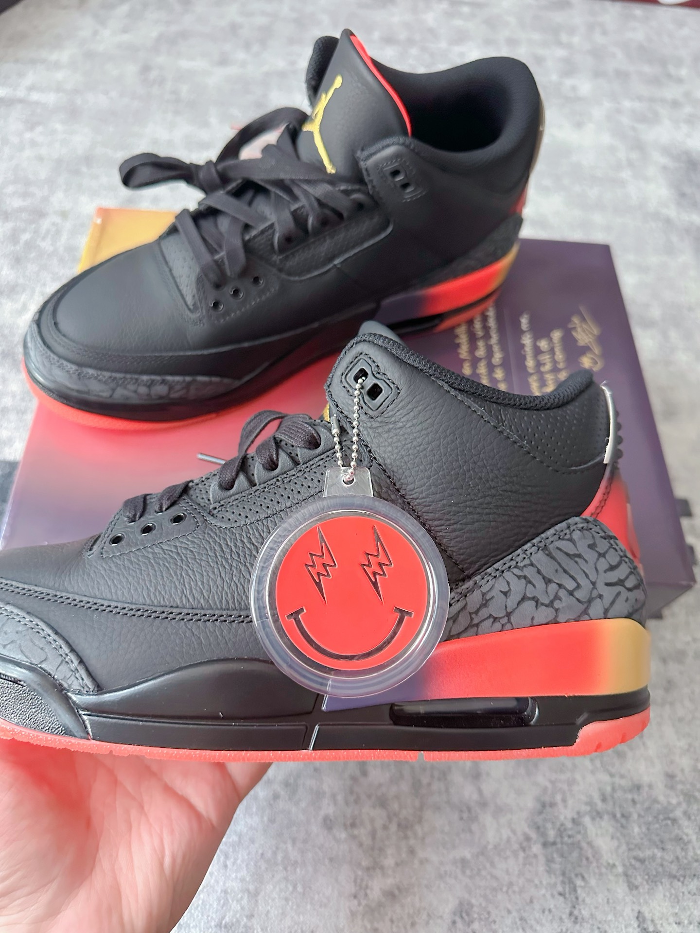 custom review-JORDAN 3 Retro J Balvin Rio