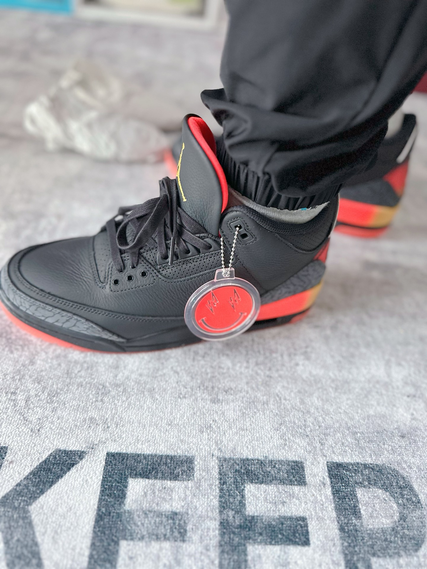 custom review-JORDAN 3 Retro J Balvin Rio