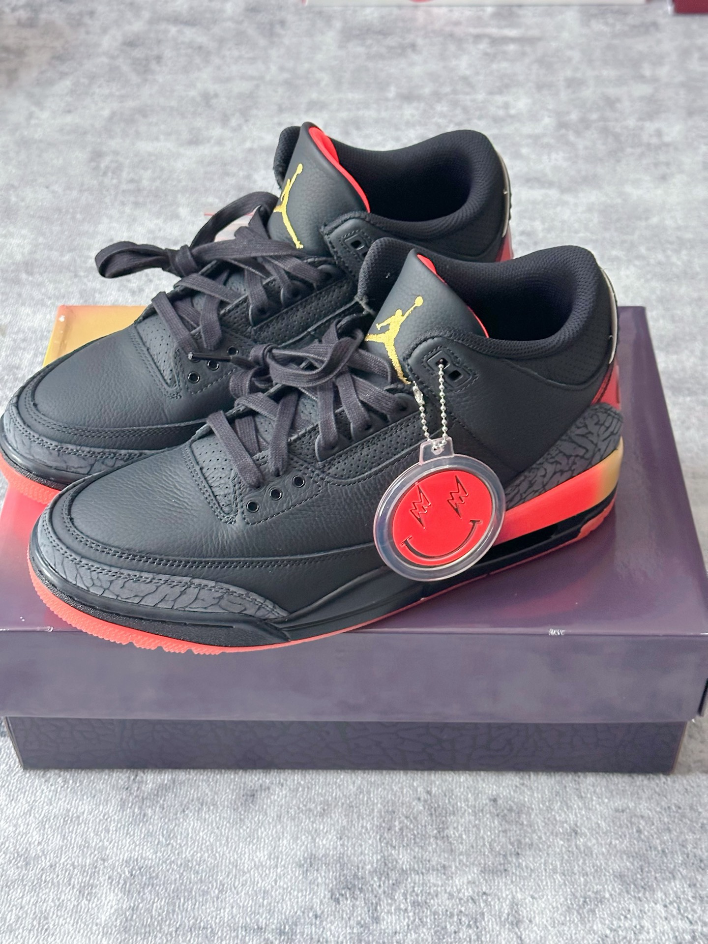 custom review-JORDAN 3 Retro J Balvin Rio
