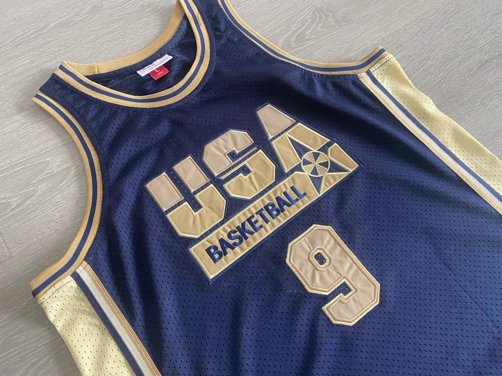 致敬传奇!mitchell&ness 梦一队9号乔丹au密绣蓝色衣金字球衣