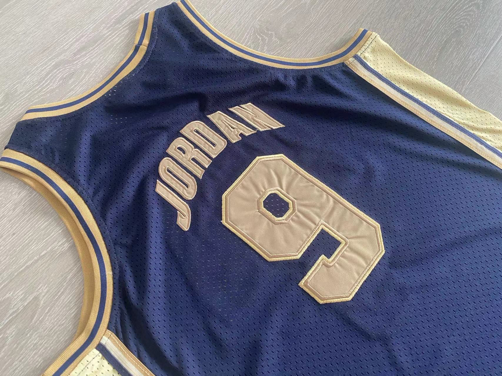 致敬传奇!mitchell&ness 梦一队9号乔丹au密绣蓝色衣金字球衣