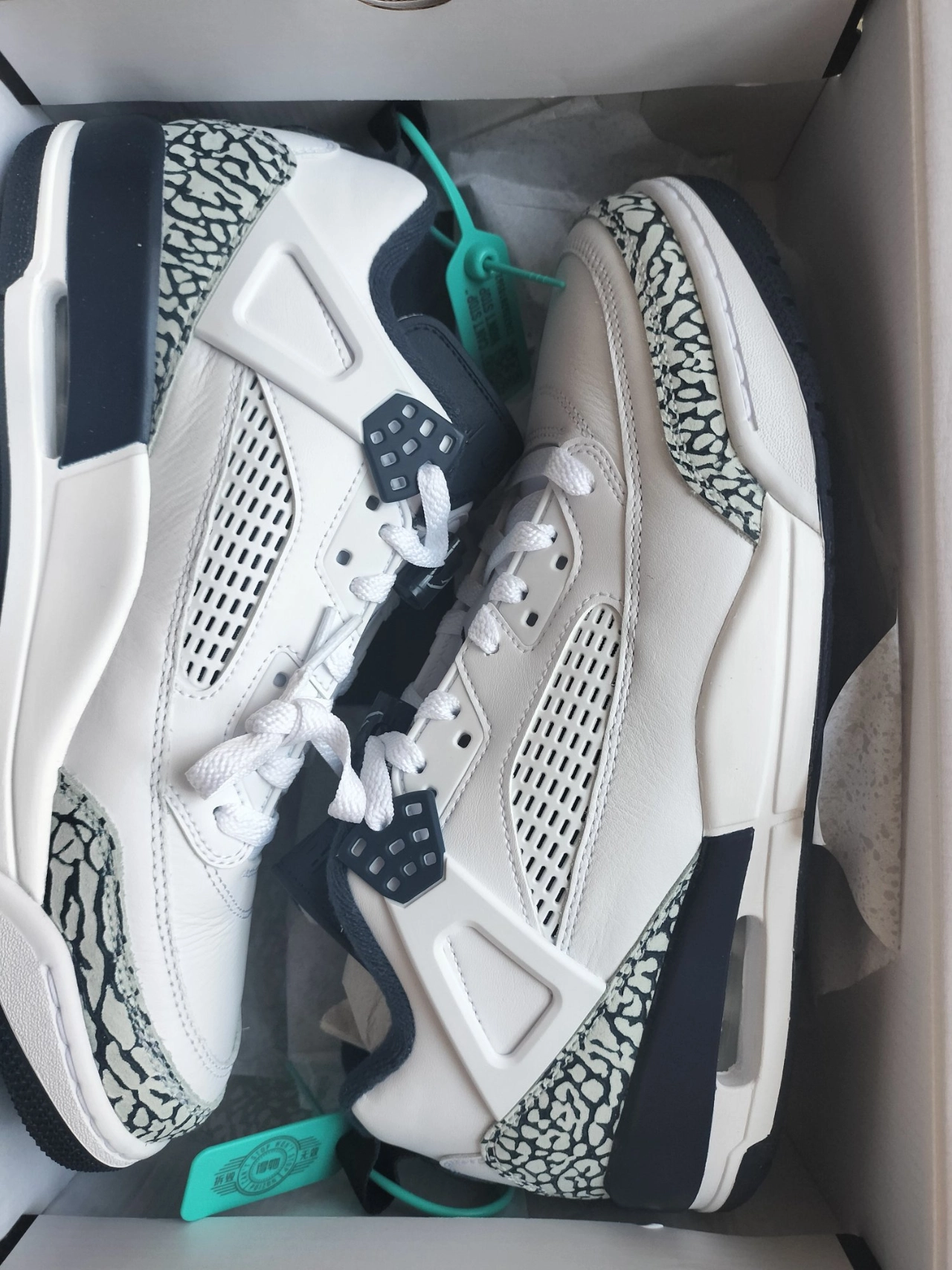 custom review-Jordan Spizike Low Obsidian