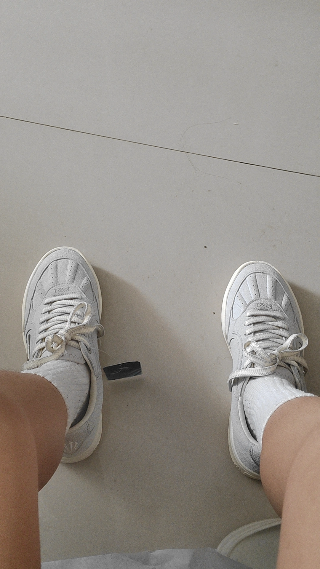 custom review-Anta Owen Hélà TRIBE Cushioning, Wear Resistant Low Top Skateboard Shoes Unisex Light Gray