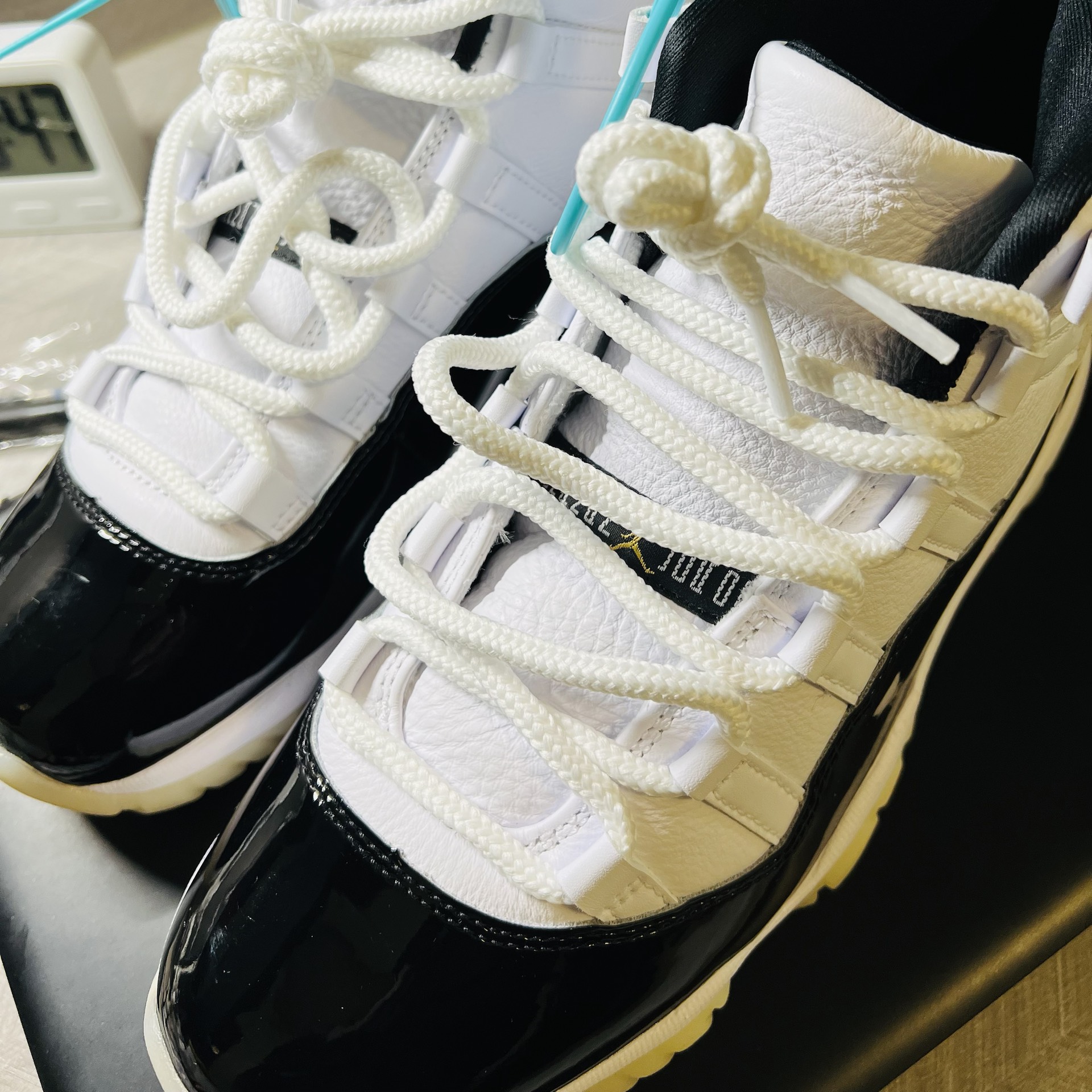 custom review-Air Jordan 11 Retro 'Defining Moment DMP 2023 Gratitude'