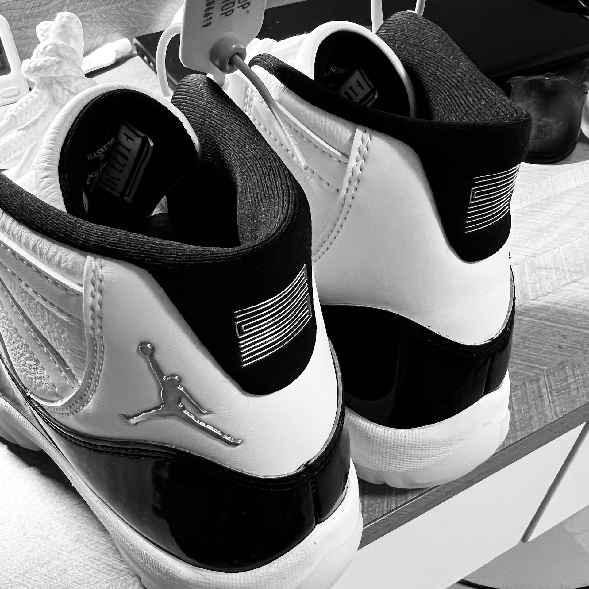 custom review-Air Jordan 11 Retro 'Defining Moment DMP 2023 Gratitude'