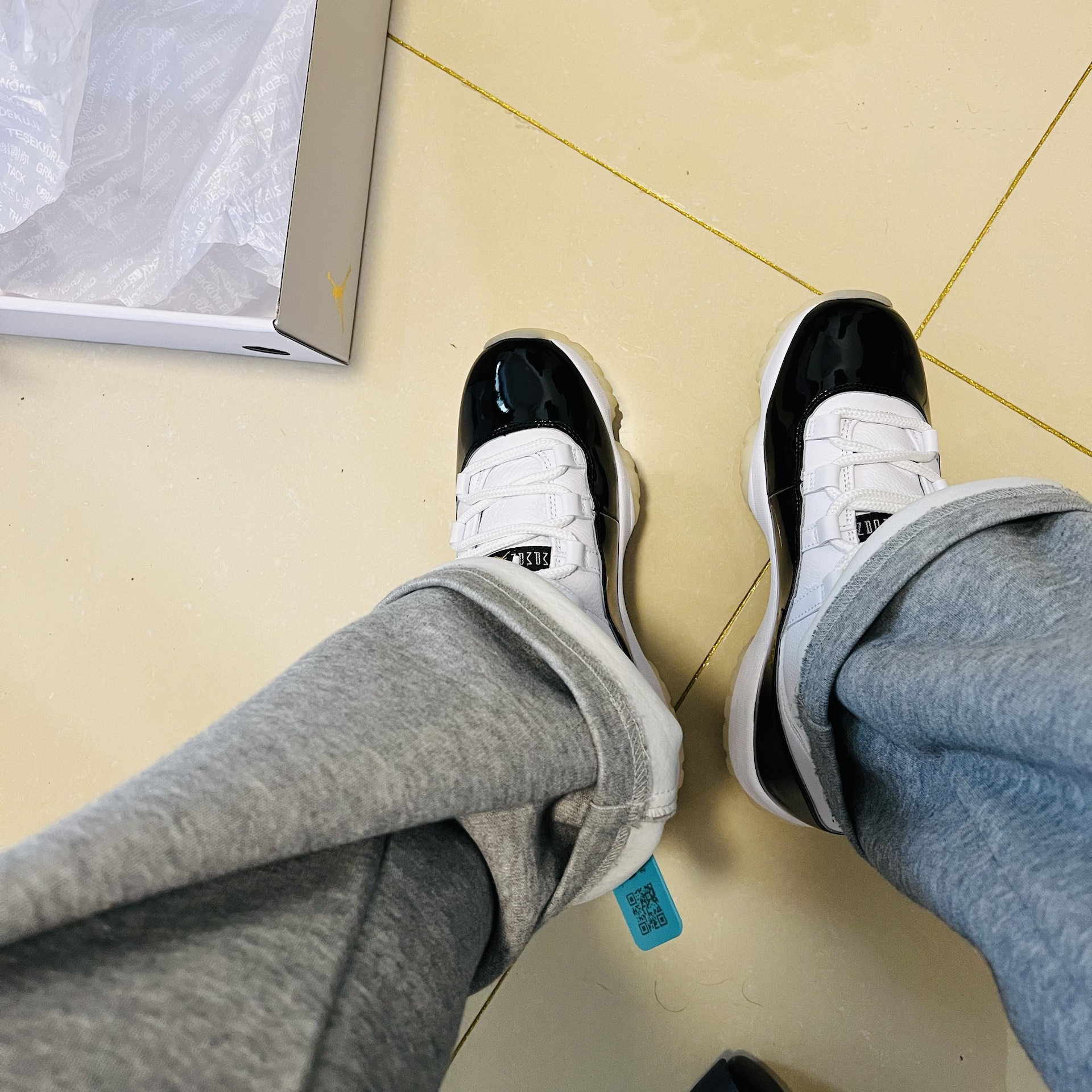custom review-Air Jordan 11 Retro 'Defining Moment DMP 2023 Gratitude'