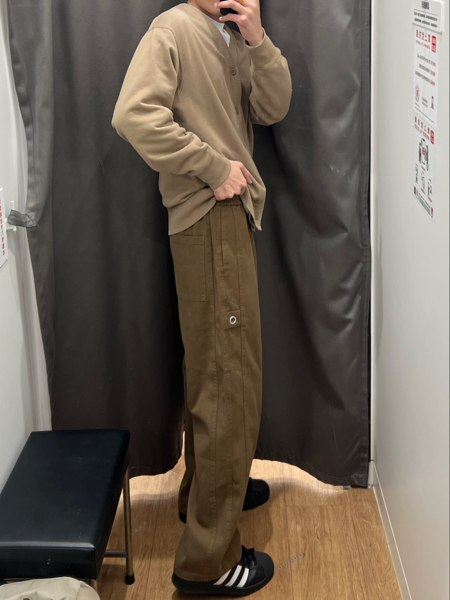 卡其色穿搭 开衫卫衣搭配工装休闲裤是真的帅