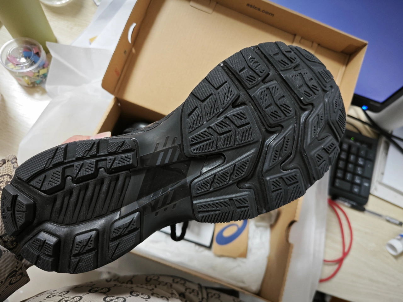 custom review-Asics Gel Kayano 27 Минималистский стиль