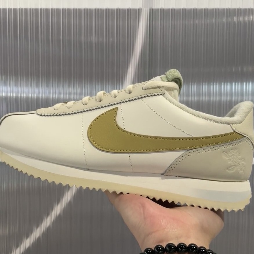 custom review-Nike Low Топ Повседневный Городской Коммутирование Беговые кроссовки Женские Бежевый