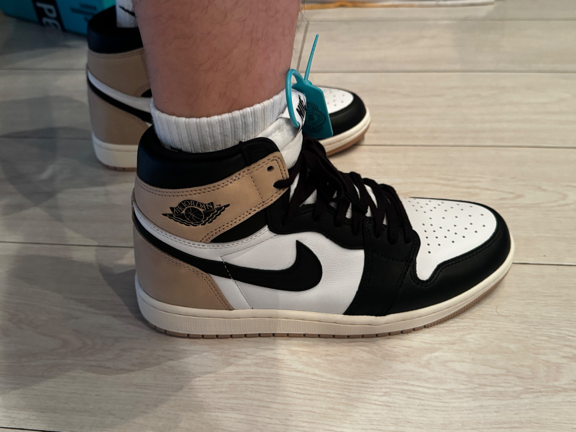 custom review-Air Jordan 1 High OG WMNS "Latte"