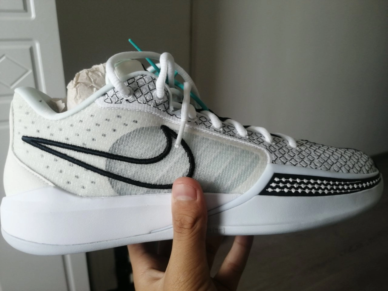 custom review-Nike Sabrina 1 'Магнитный' Низкие Баскетбольные Кроссовки Женские Белые Черные Азиатская Версия