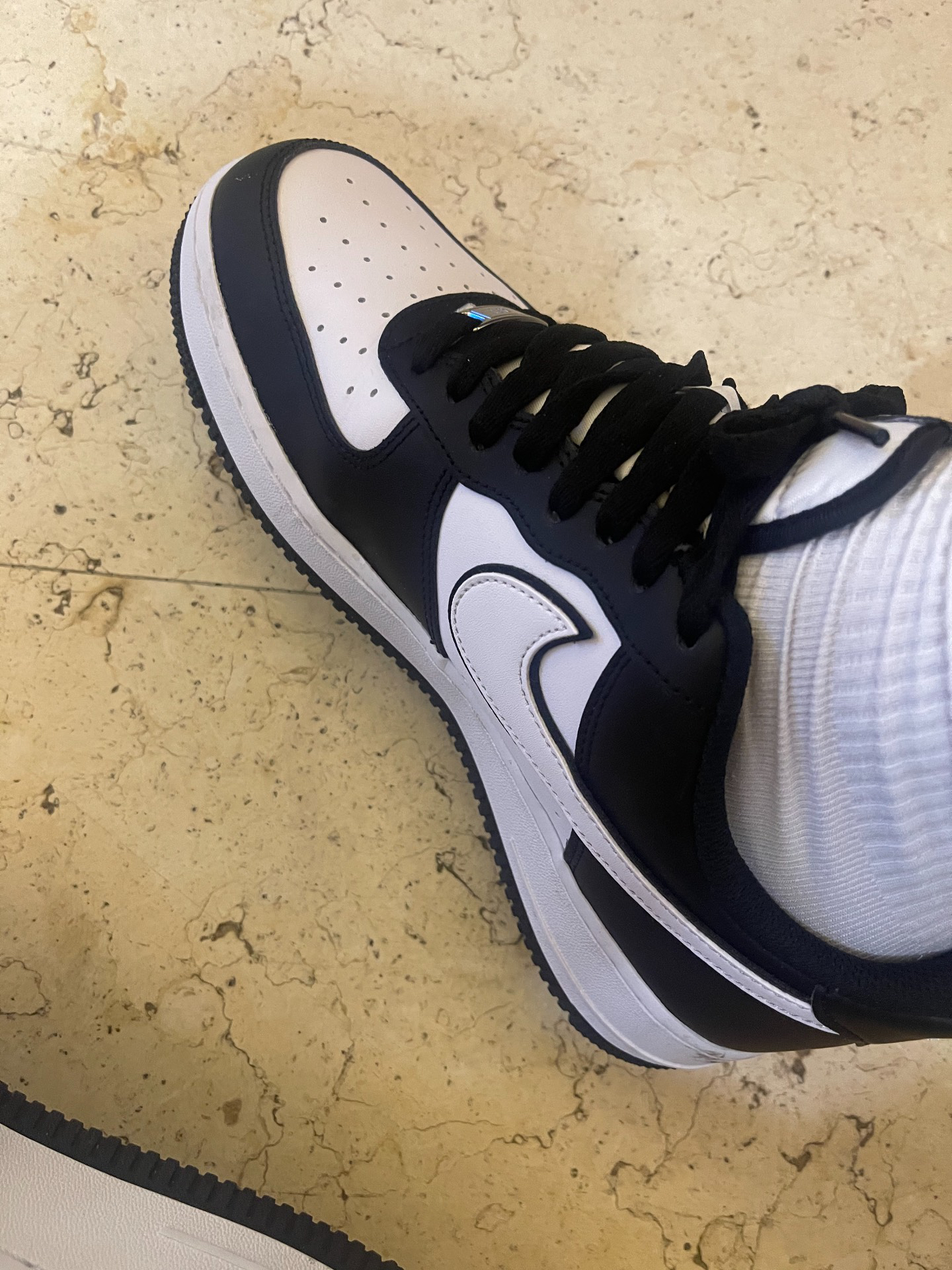 custom review-Nike Air Force 1 Low '07 White Swoosh Panda