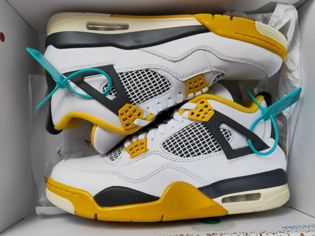 custom review-Jordan 4 Retro Vivid Sulfur Women's