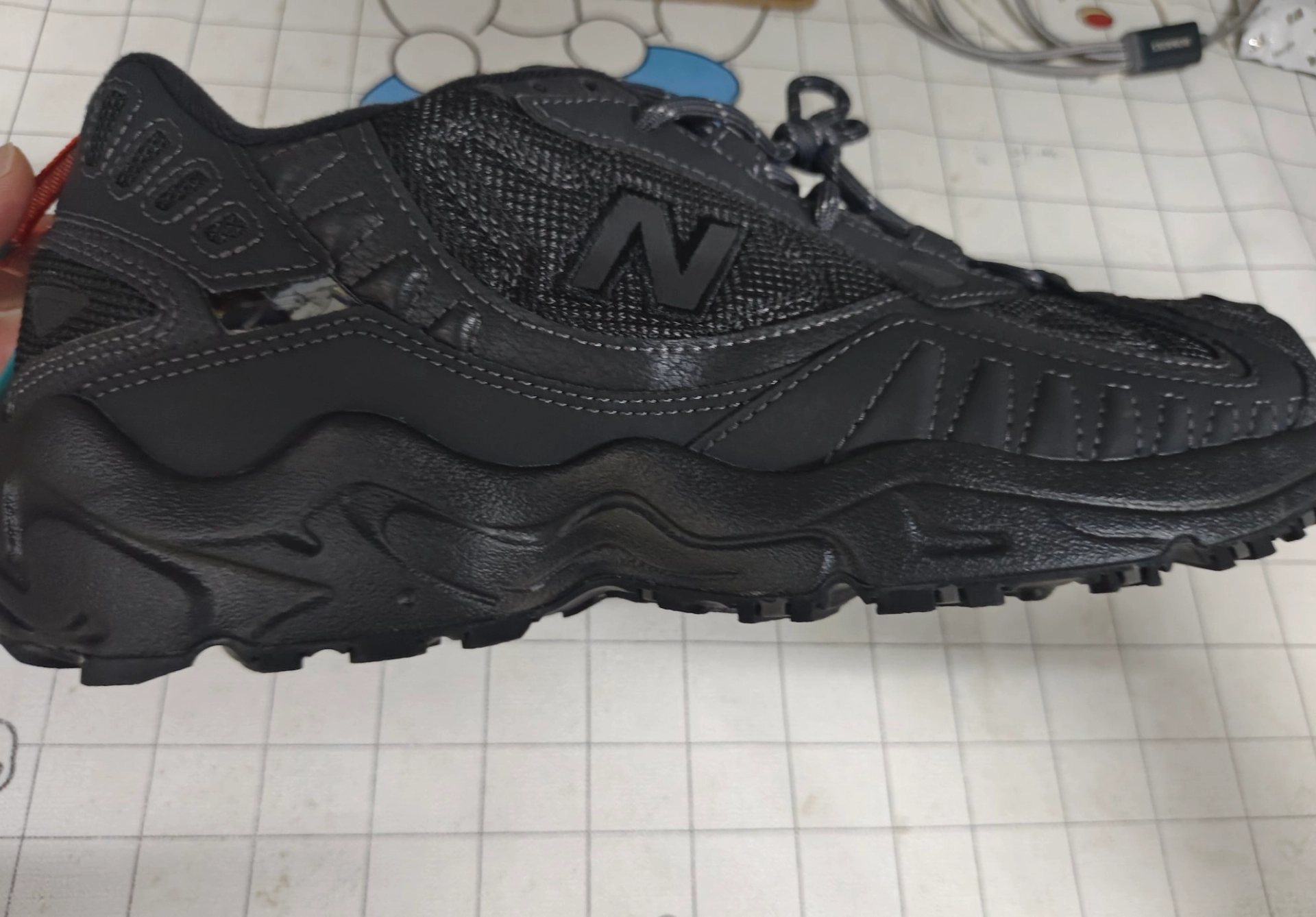 custom review-New Balance NB 703 Износостойкий и Легкий Низкий Топ Походная Обувь Мужская Черная