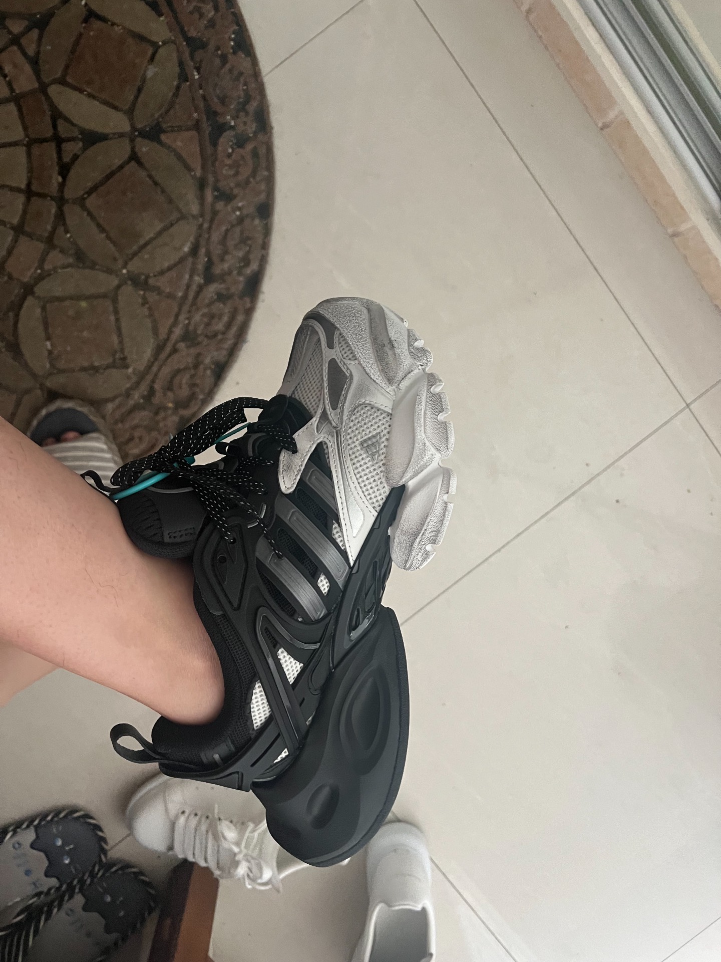 custom review-Adidas Xlg Runner Deluxe 'White Black'