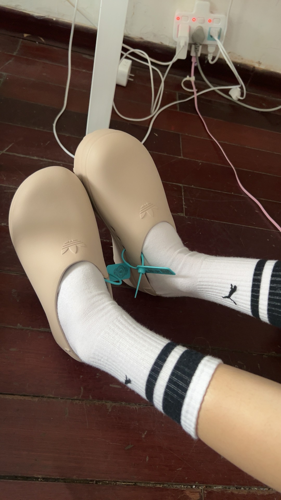 custom review-Adidas Originals AdiFOM Stan Smith Mule Резиновая подошва Домашние тапочки Женские Цвет песчаной умбры