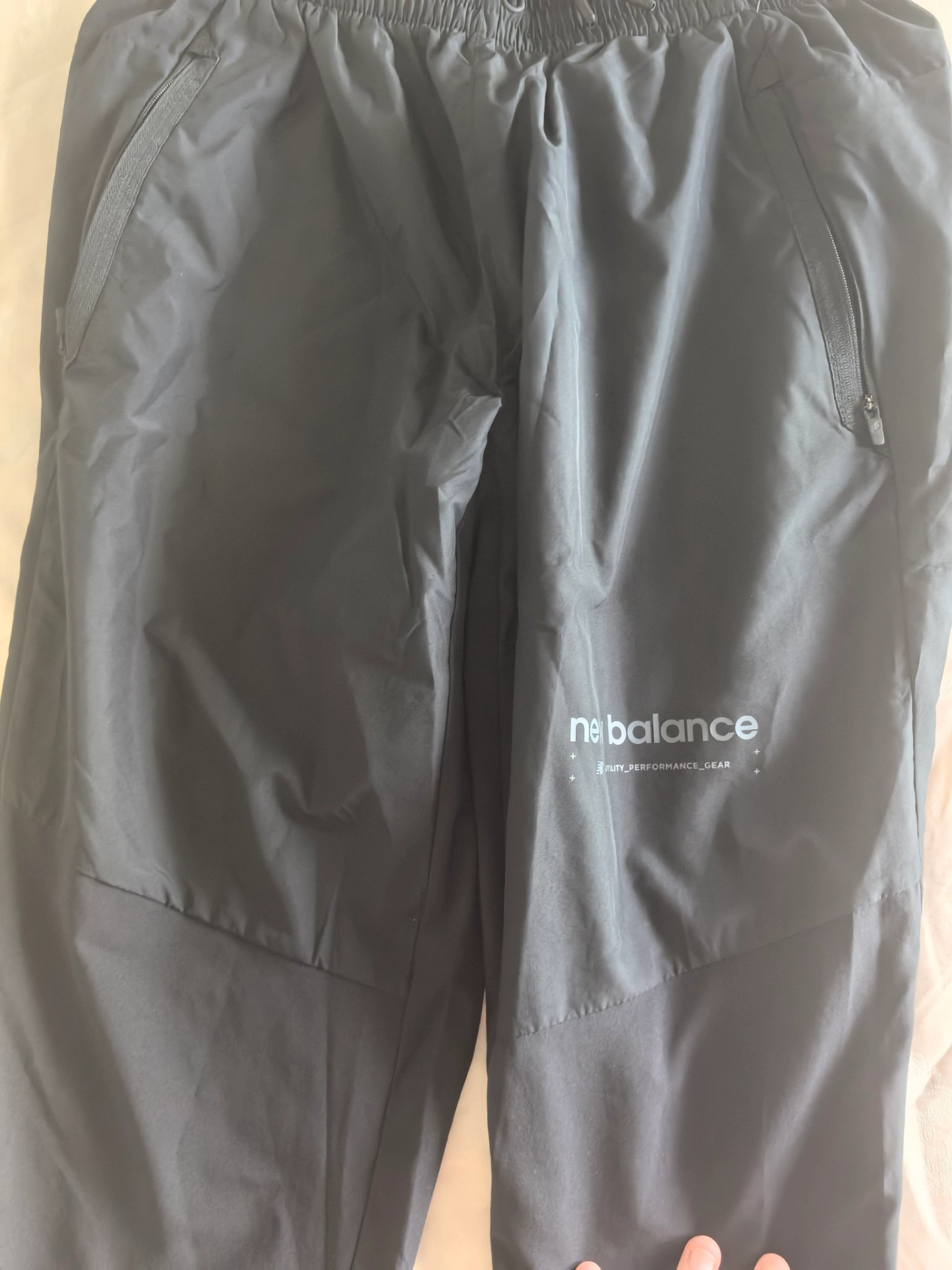 custom review-New Balance Вязаные тренировочные брюки мужские черные