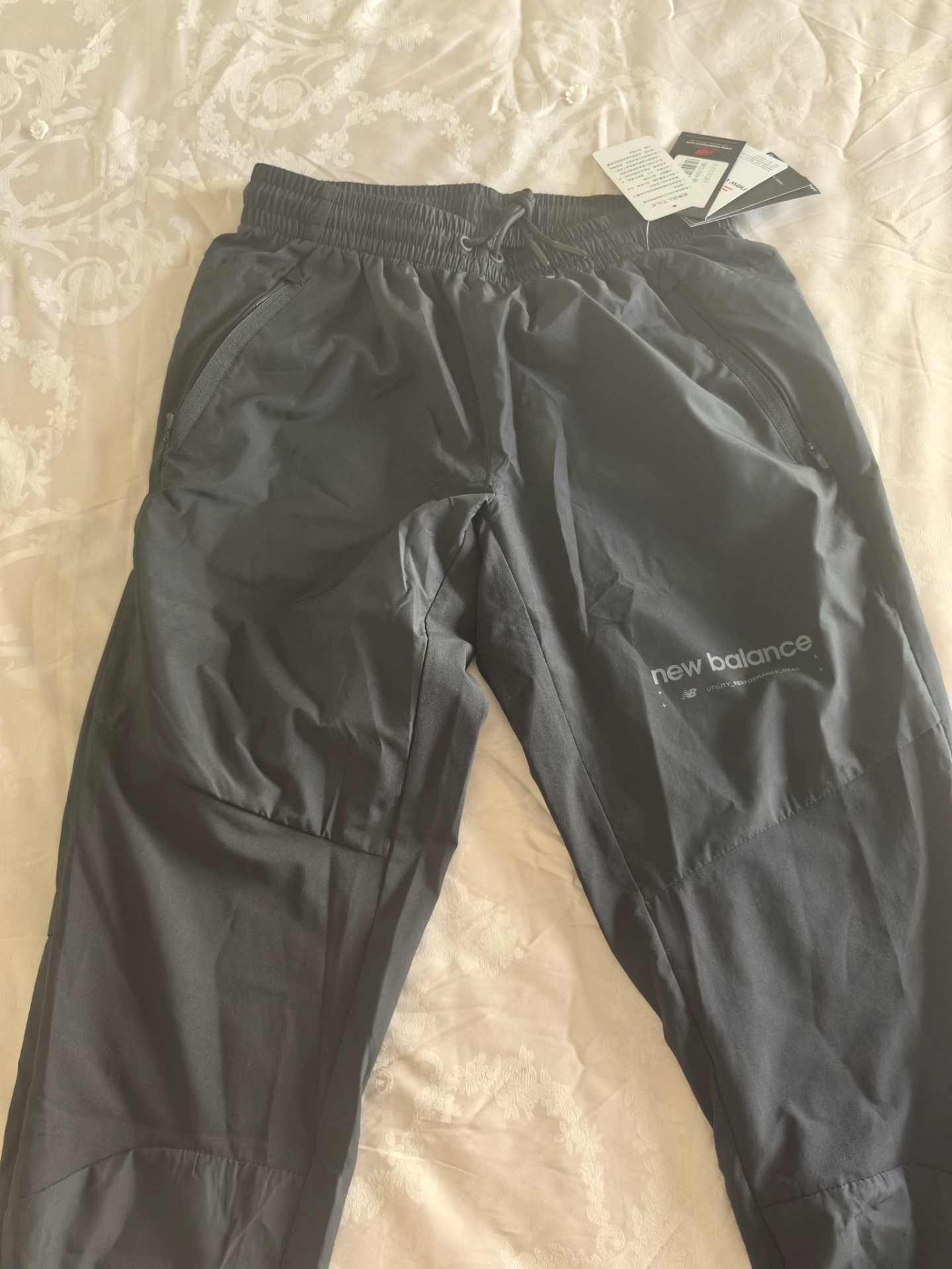 custom review-New Balance Вязаные тренировочные брюки мужские черные