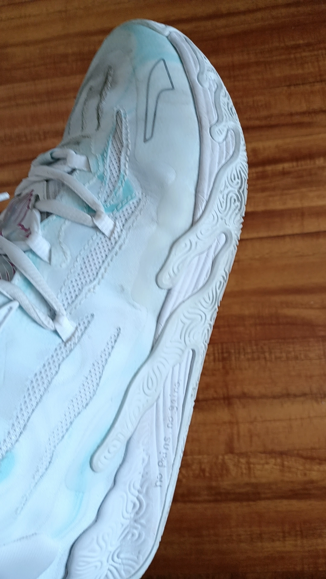 custom review-PUMA LaMelo Ball MB.03 Iridescent