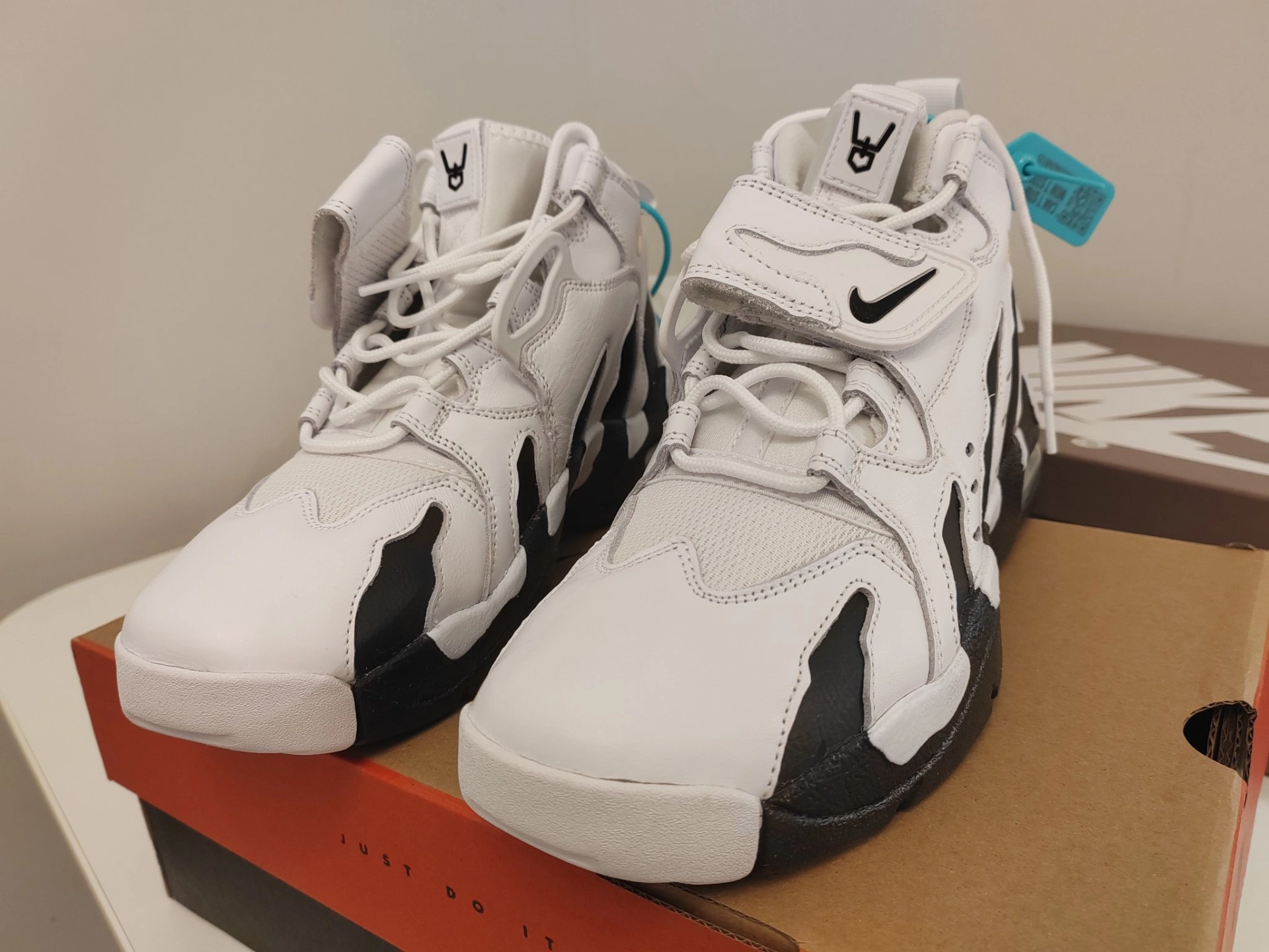 custom review-Nike Air DT Max 96 Colorado Guest Low Top Винтажные баскетбольные кроссовки Мужские Белый Черный