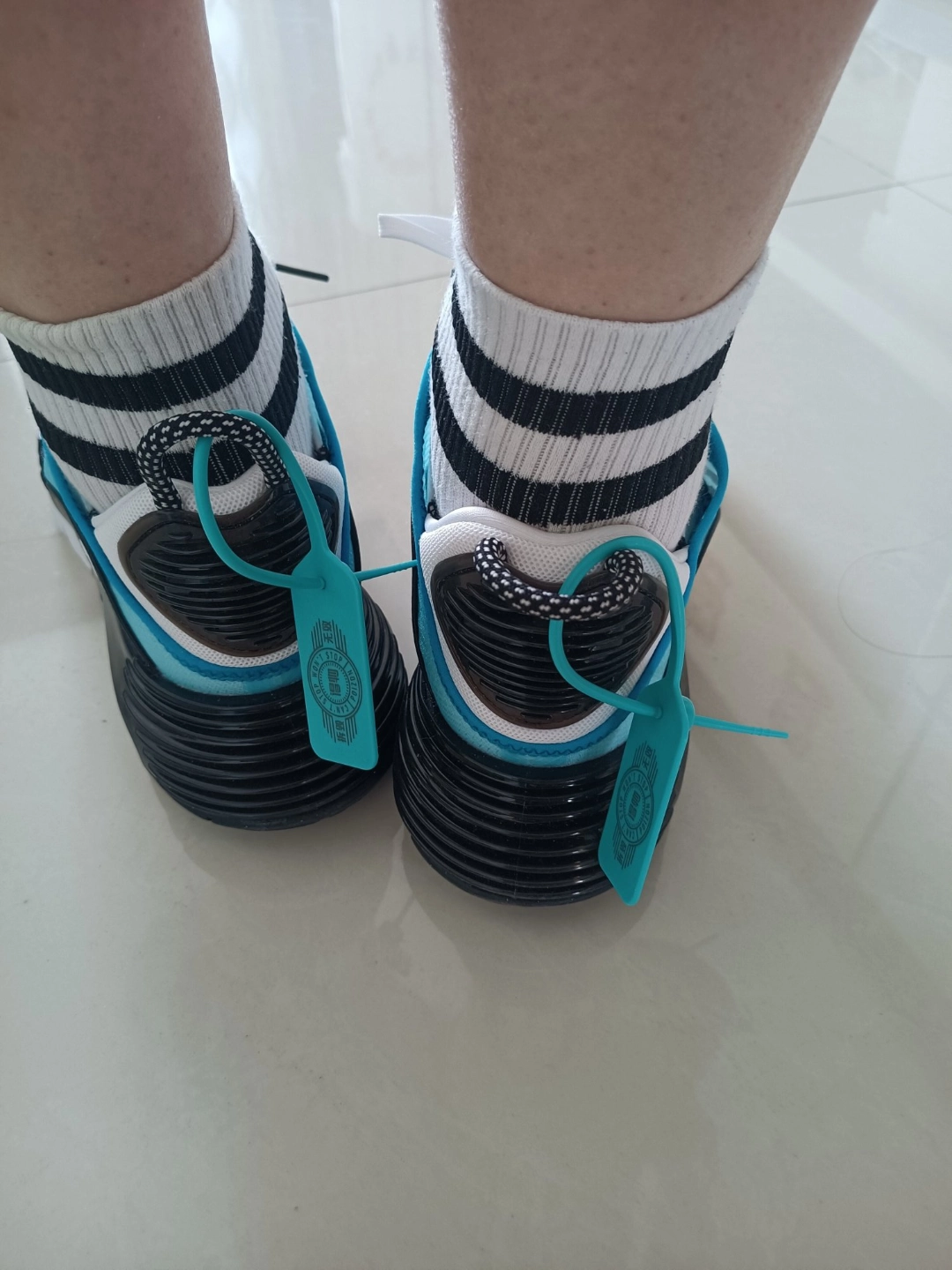 custom review-Nike Air Max 2090 Low Топ Повседневные Беговые Кроссовки Мужские Белые Синие