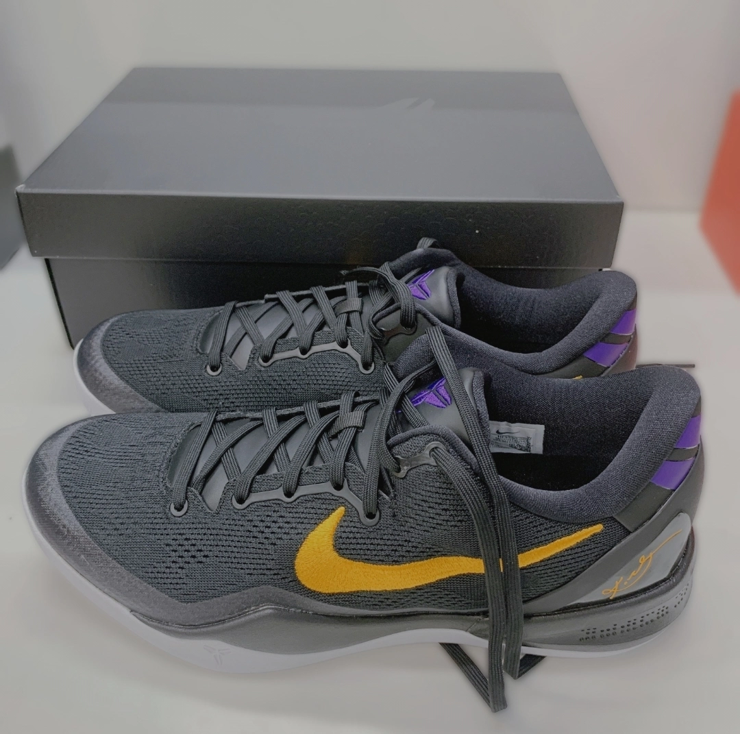 custom review-Nike Kobe 8 Protro 'Hollywood Nights'