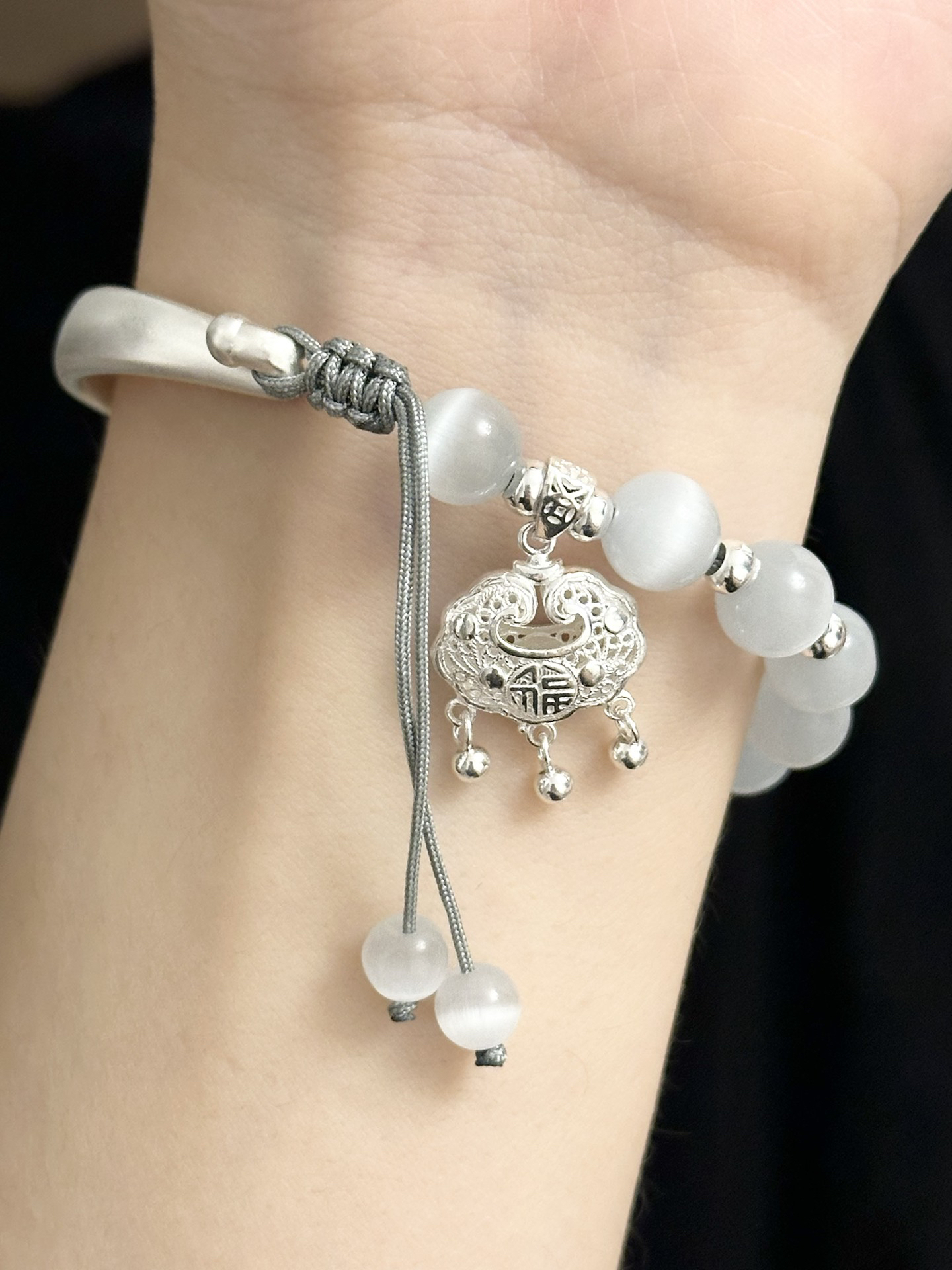 闺蜜送的清冷感半镯半链!