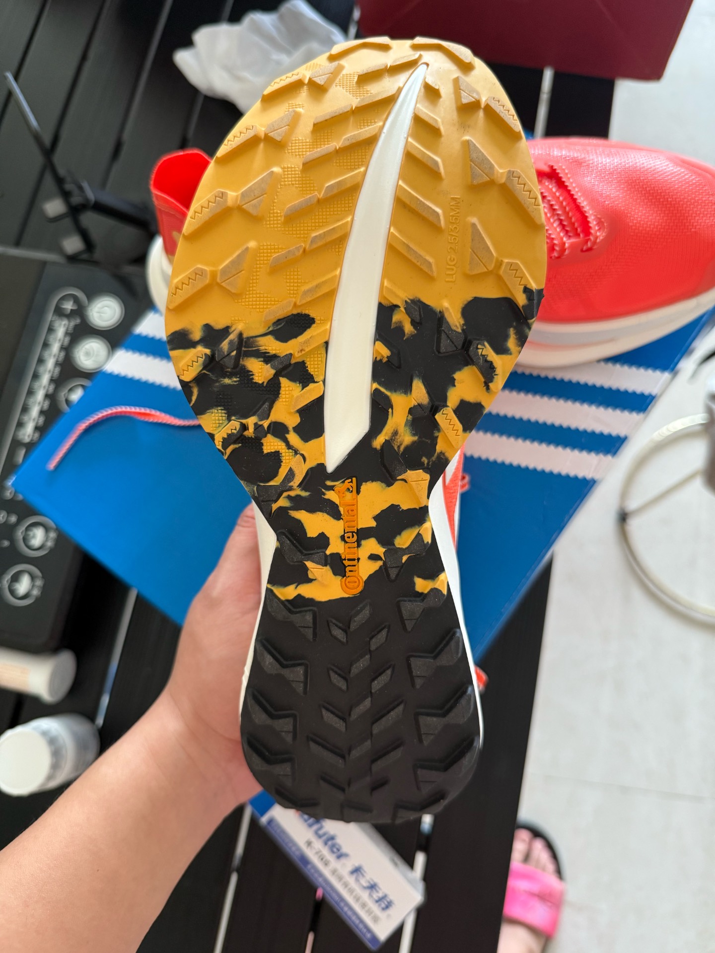 custom review-adidas Terrex Agravic Low Топ LIGHTSTRIKE Pro Double Layer Foam Middle Sole Беговые кроссовки Мужские Orange White