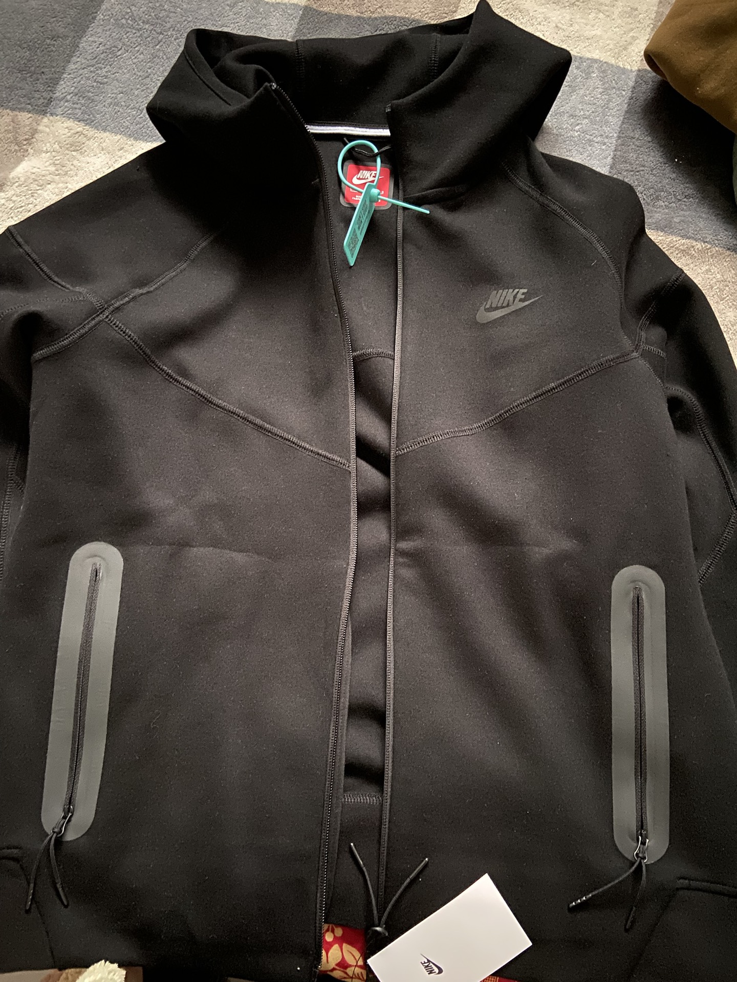 custom review-Nike WINDRUNNER Куртка Мужская Черная