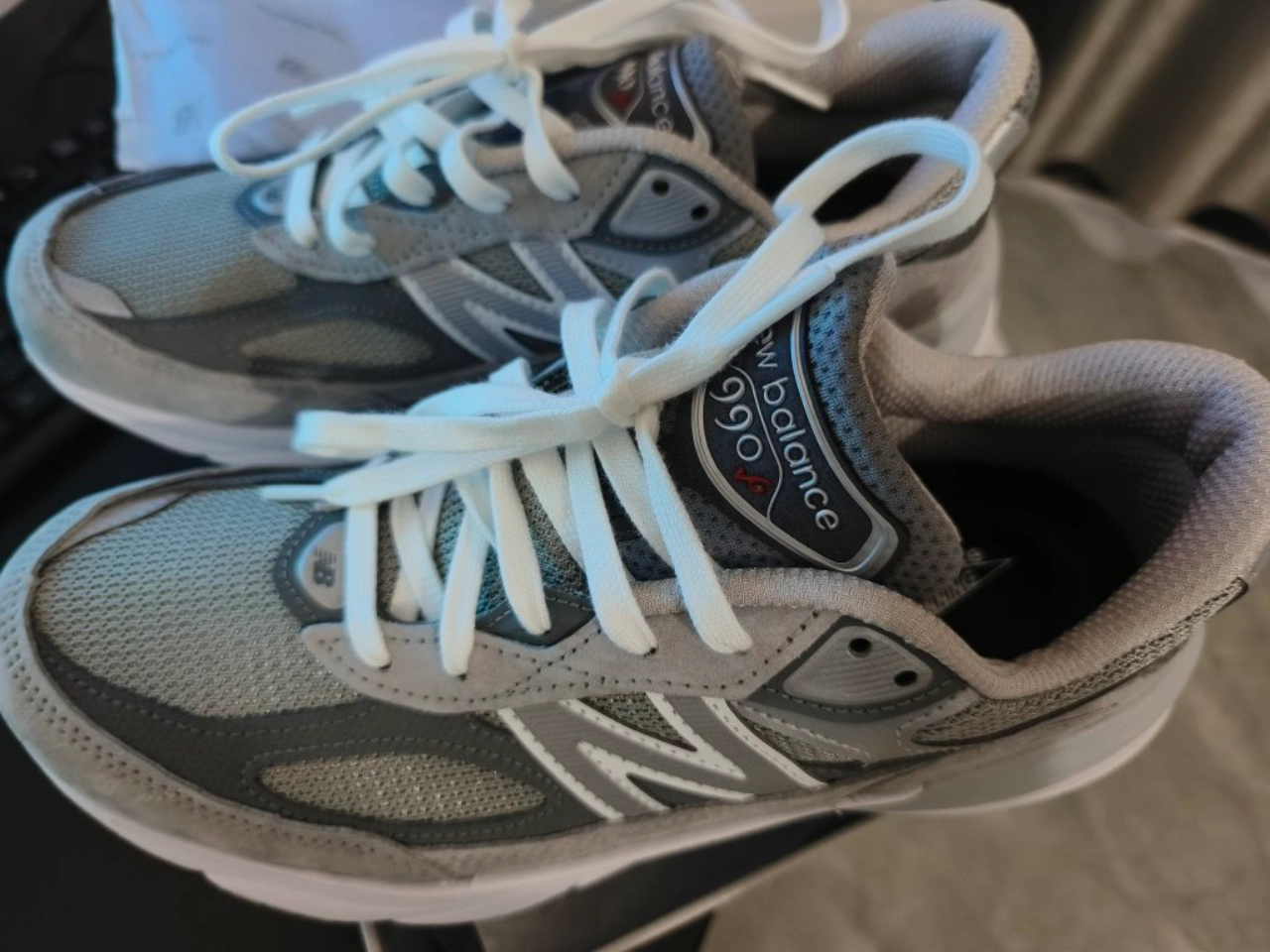 custom review-New Balance NB 990 V6 Амортизация и Дышащий Низкий Топ Повседневные Городские Кроссовки для Коммутирования и Беговые Кроссовки Мужские Серые