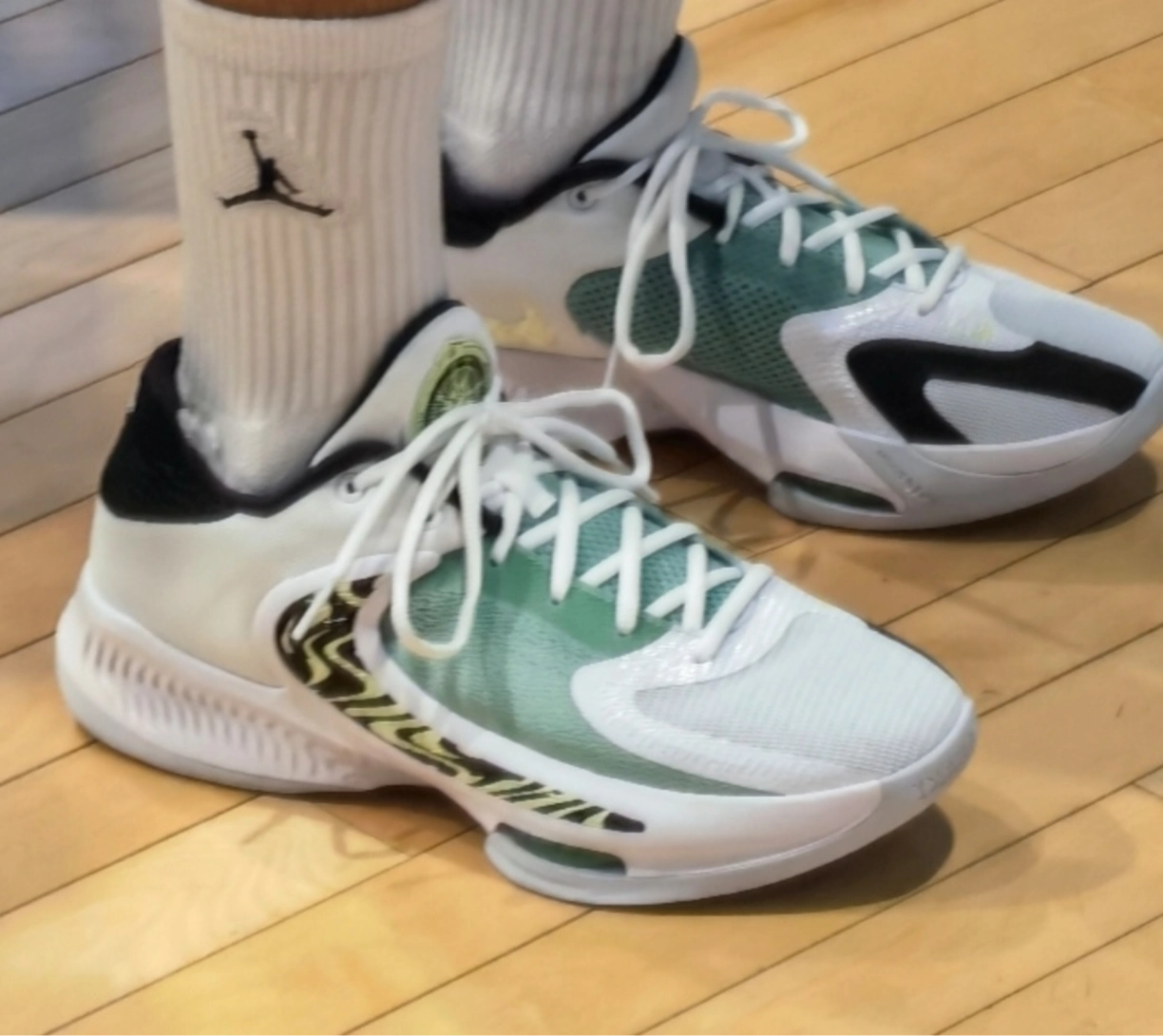 custom review-Nike Freak 4 EP Giannis 4 'Barely Volt' Низкие Баскетбольные Кроссовки для Игры Мужские Белые Зеленые Азиатская Версия