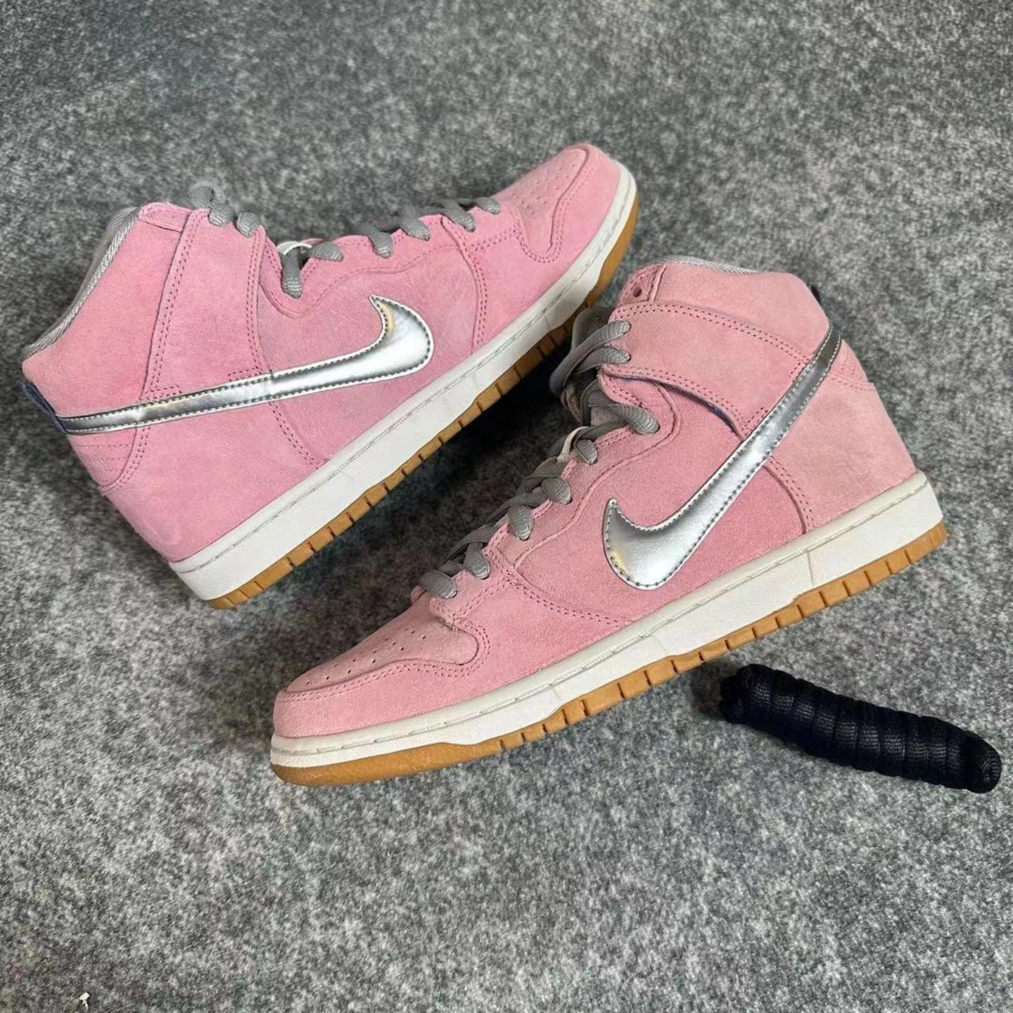 今日推荐:nike dunk 板鞋粉色清新时尚!