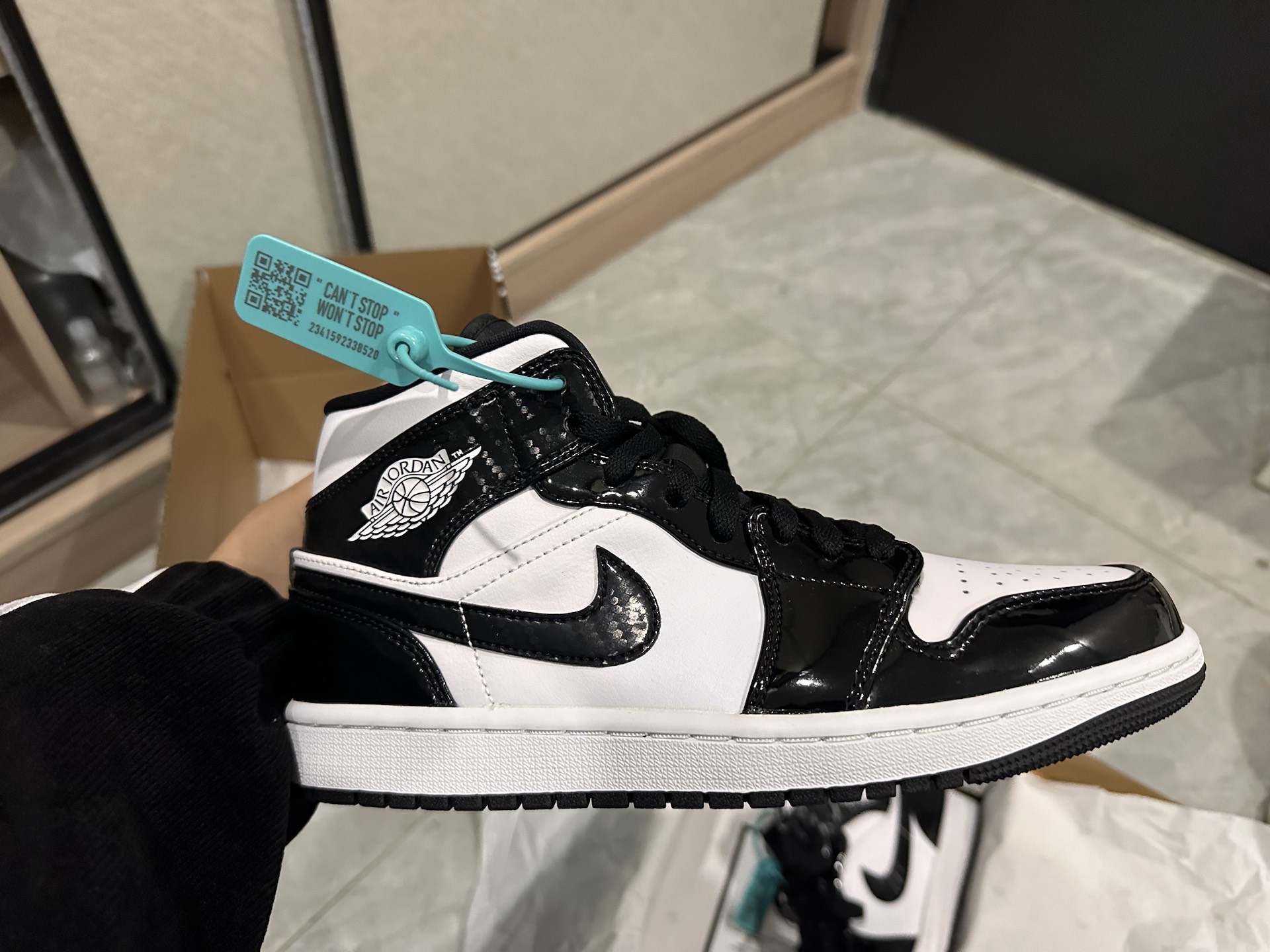 custom review-Jordan Air Jordan 1 MID SE Asw 'Черный и Белый' MID Топ Винтажные баскетбольные кроссовки Мужской Черный Белый