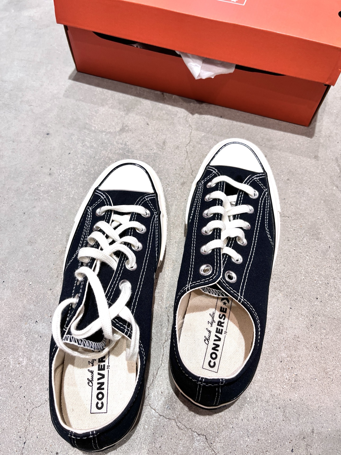 百搭帆布鞋分享|那些年我们一起穿过的情侣鞋